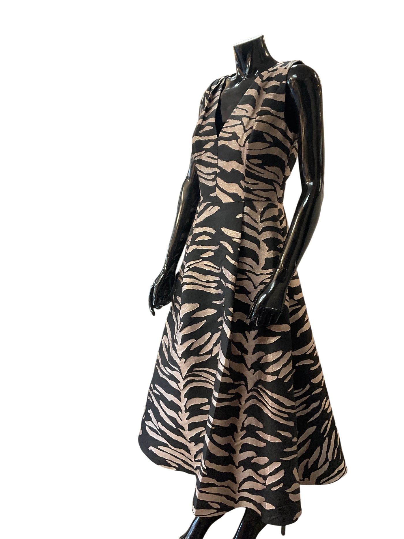 Kay Unger Size 6 Zebra Dress