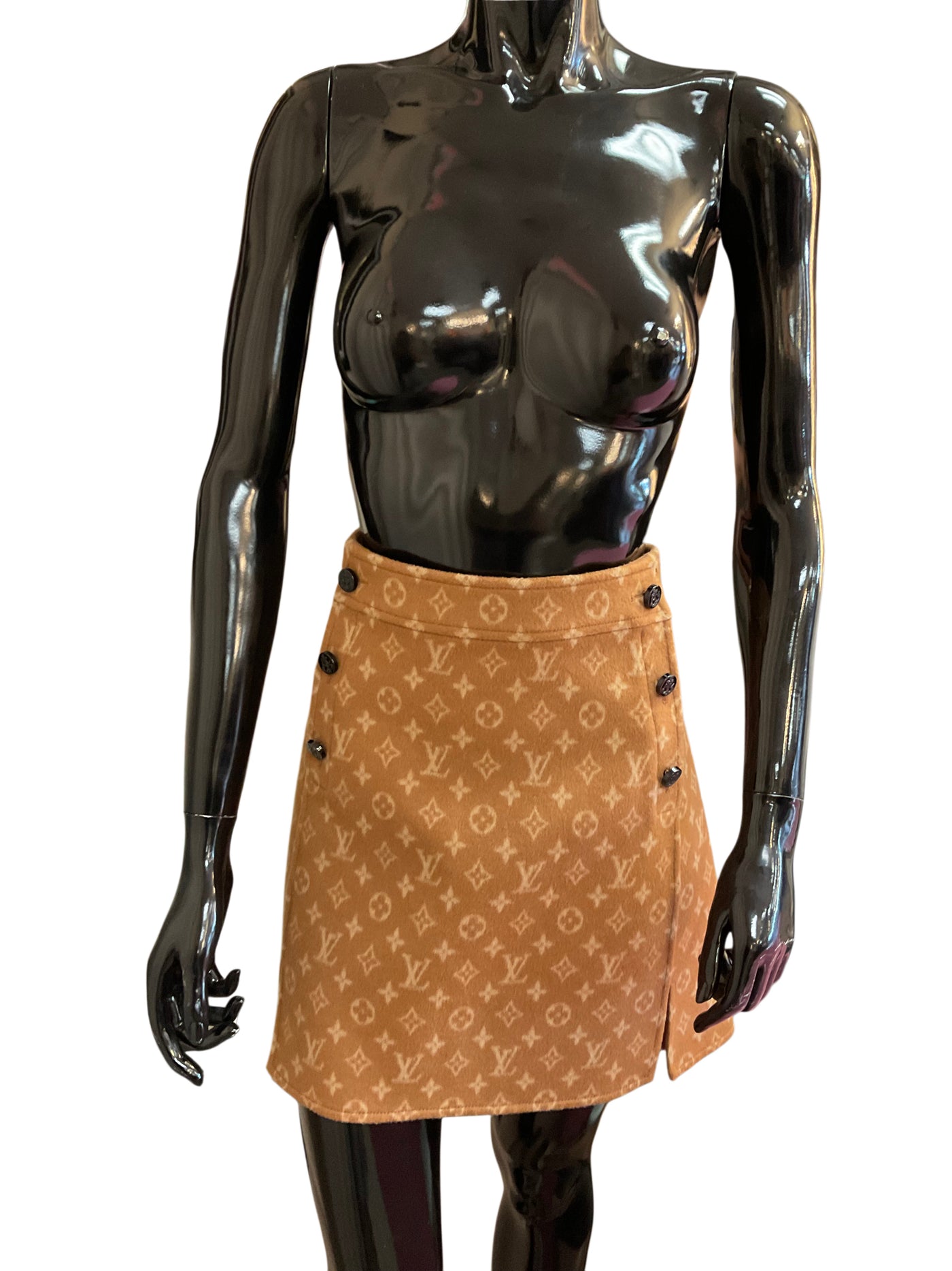 Louis Vuitton Size 38 tan Skirt
