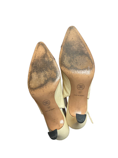 chanel Size 37 Cream Shoes